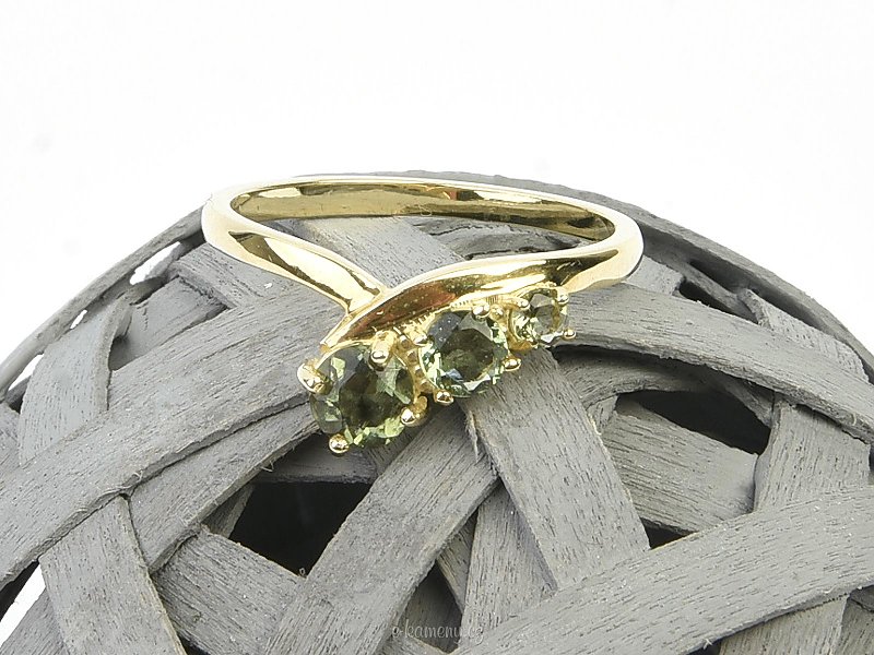 Jemný dámský prsten s vltavíny Au 585/1000 3.20g vel.56
