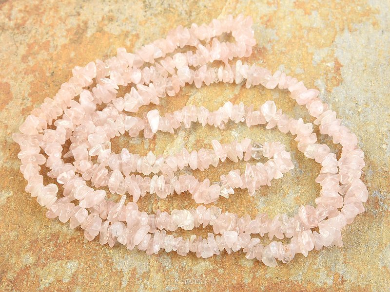 Long necklace pieces of stones - rose quartz
