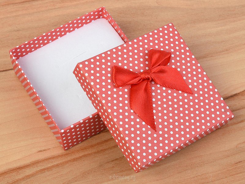 Red box with 8 x 8cm ribbon