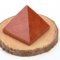 Pyramid of red jasper (3.5 cm)