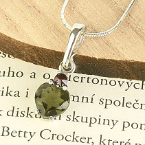Heart-shaped pendant with vltavitine and garnet Ag 925/1000 + Rh