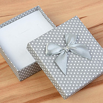 Gray box with 8 x 8cm ribbon