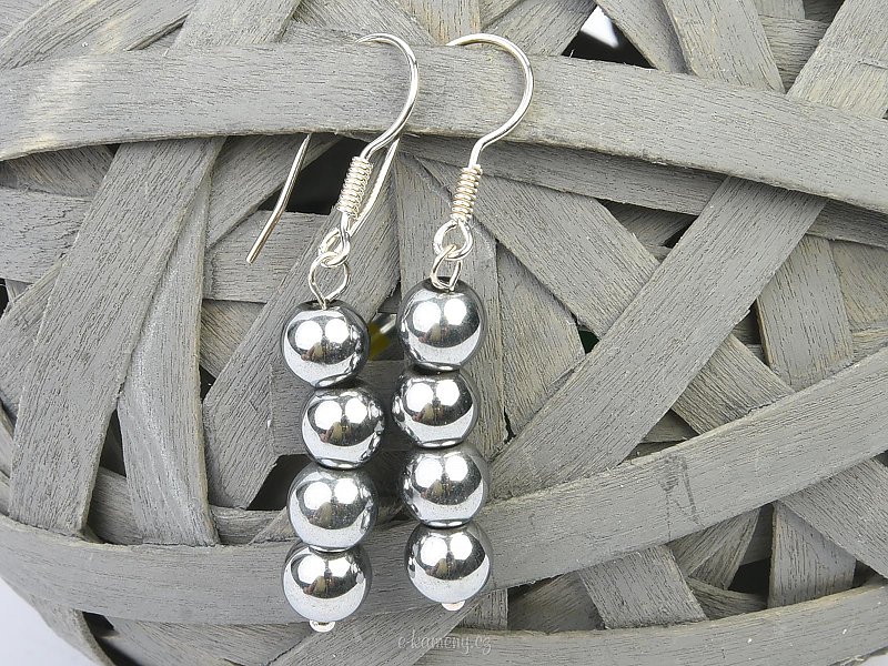 Hematite plating earrings. balls (0.6 cm) silver hooks