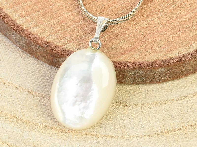 Pearl oval pendant (bizu handle)