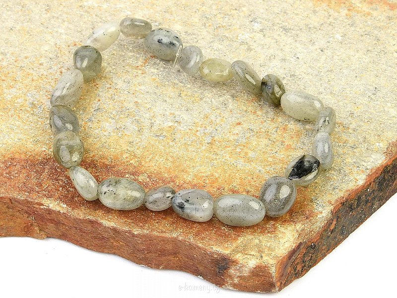 Labradorite pebble bracelet