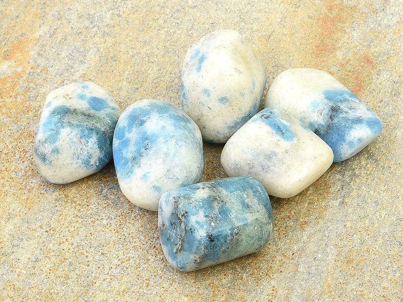 Smooth ketonite in granite approx. 3.5 cm