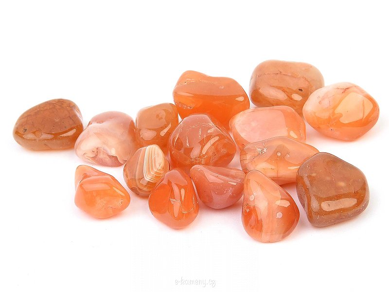 Smooth carnelian agate from Brazil (approx. 2cm)