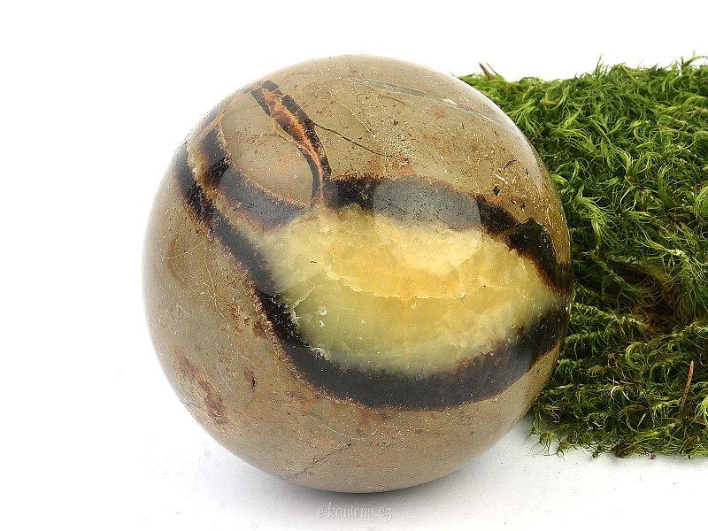 Septarie in the shape of a smooth ball (588g)