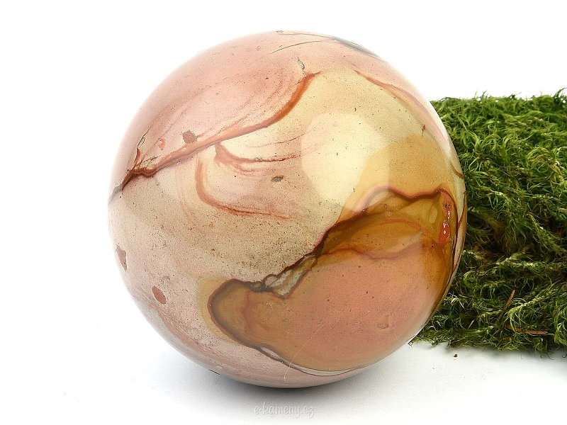 Smooth ball of jasper (820g)