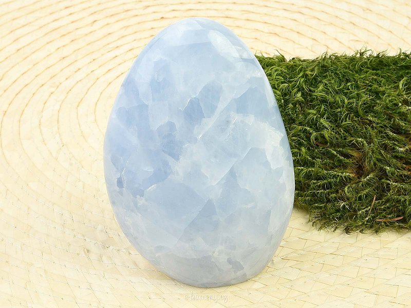 Stojící kámen modrý kalcit (647g)