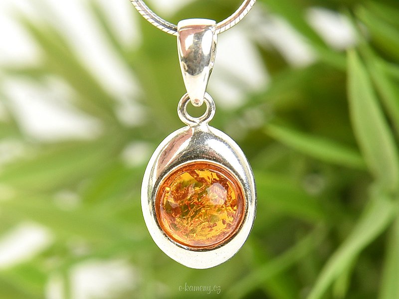 Elegant silver pendant with amber Ag 925/1000