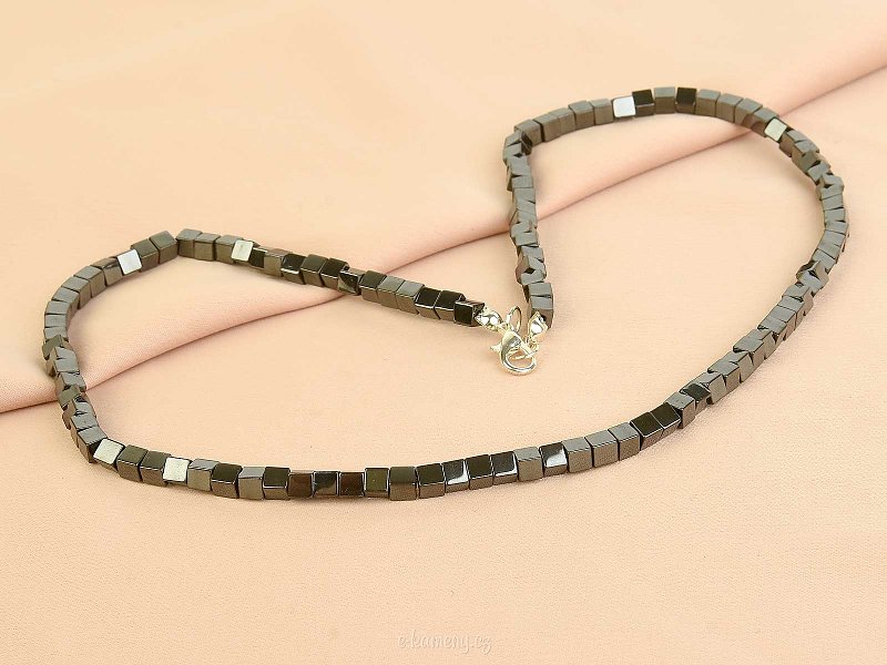 Women's hematite necklace