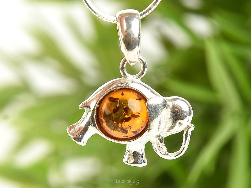 Amber silver pendant in the shape of an elephant Ag 925/1000