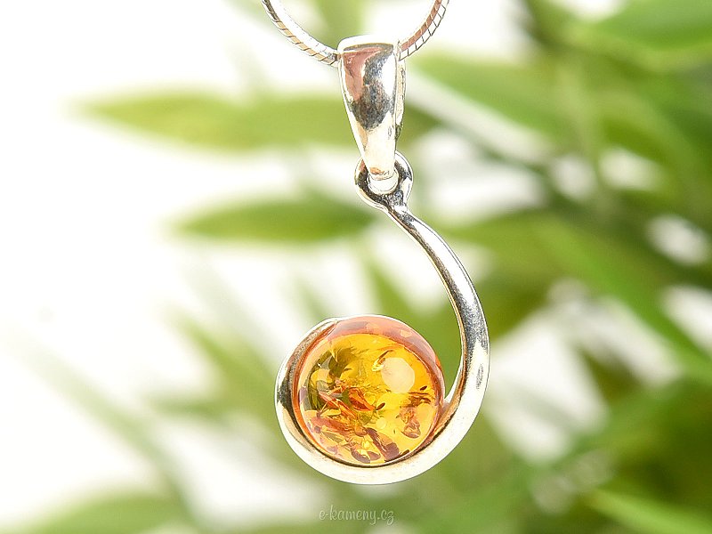 Silver pendant with amber in the shape of a ball Ag 925/1000