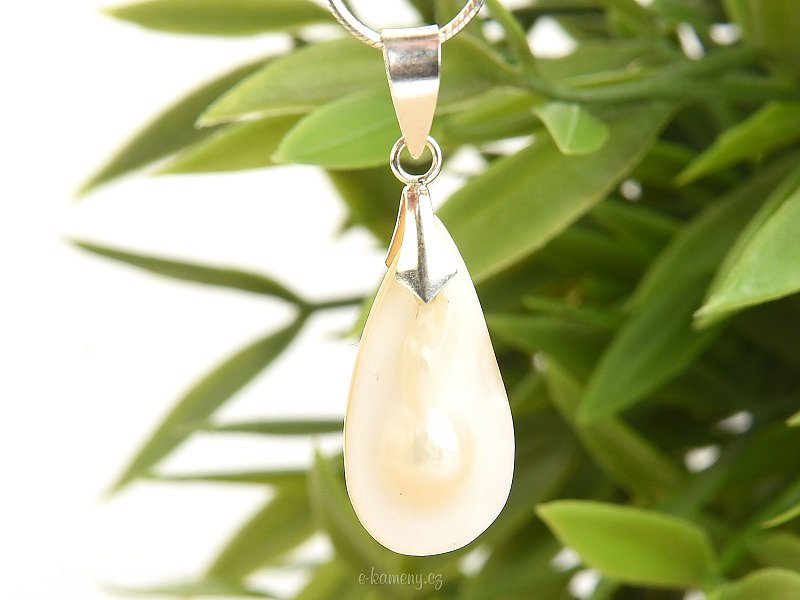 Pearl in mother of pearl pendant handle Ag 925/1000