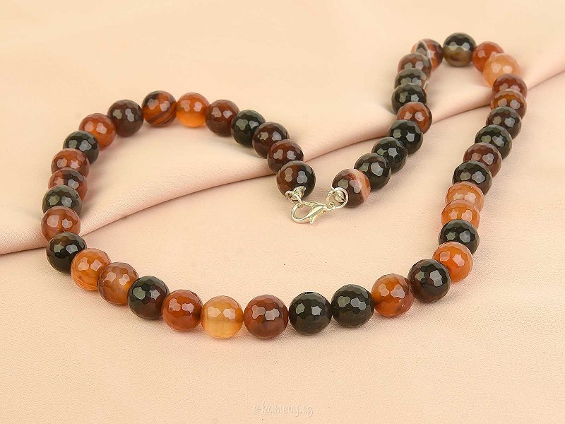 Cut agate beads necklace