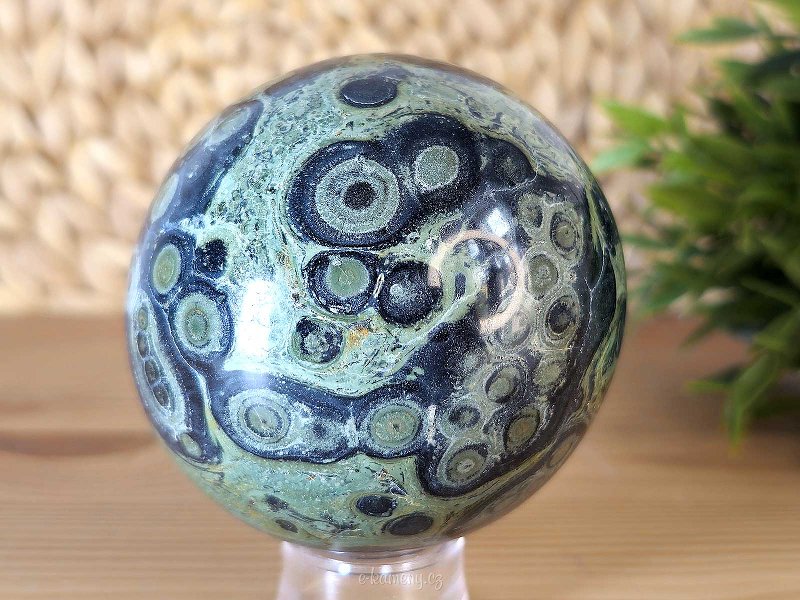 Kambaba jasper stone ball with a diameter of 7.5 cm