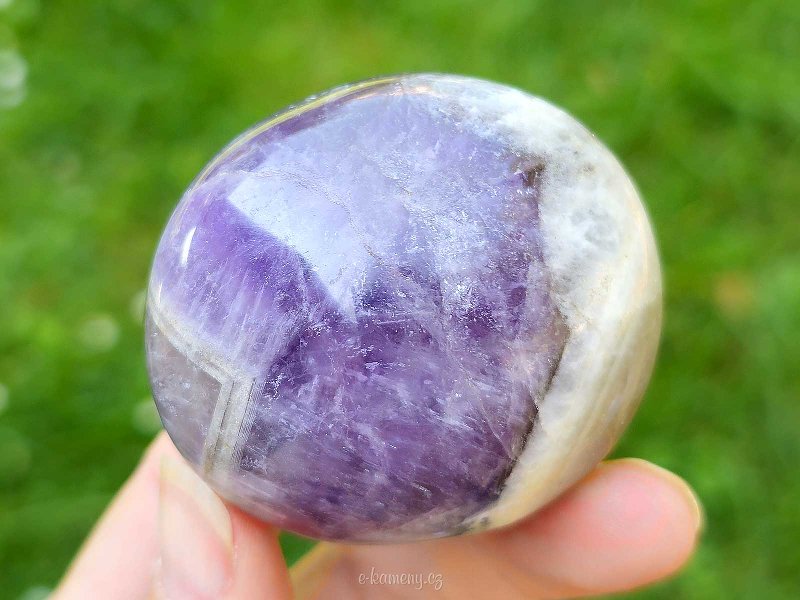 Amethyst stone smooth 138 grams