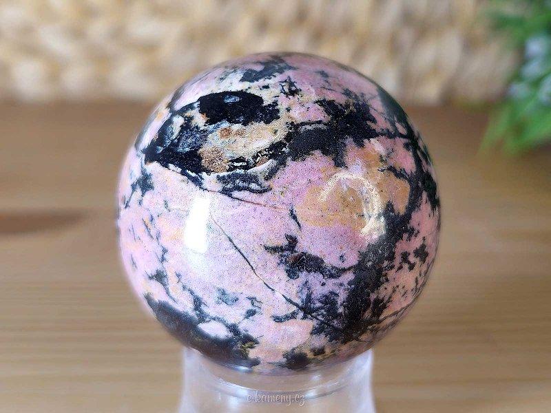 Rhodonite stone in the shape of a ball with a diameter of 5.1 cm