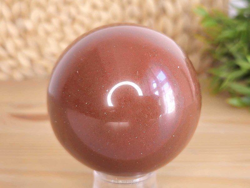 Red jasper stone in the shape of a ball 388 grams