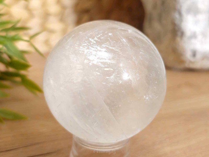 Ball-shaped calcite stone 271 grams