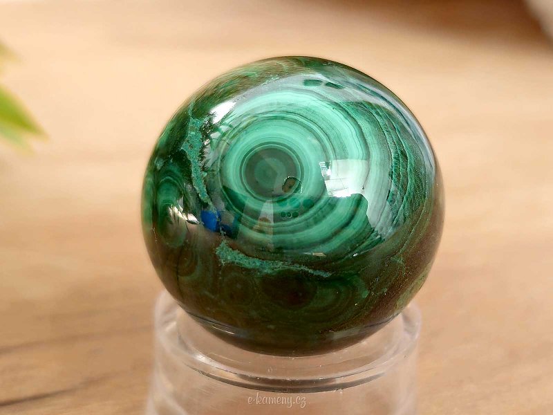 Ball-shaped malachite stone 63 grams