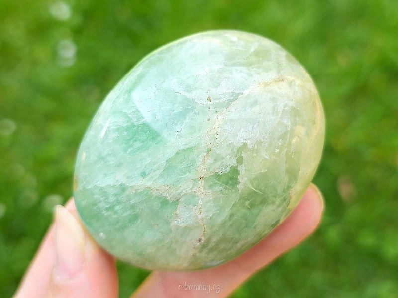 Fluorite green smooth stone 155 grams