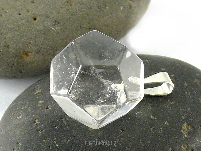 Faceted crystal pendant (jewelry) 2.3 cm