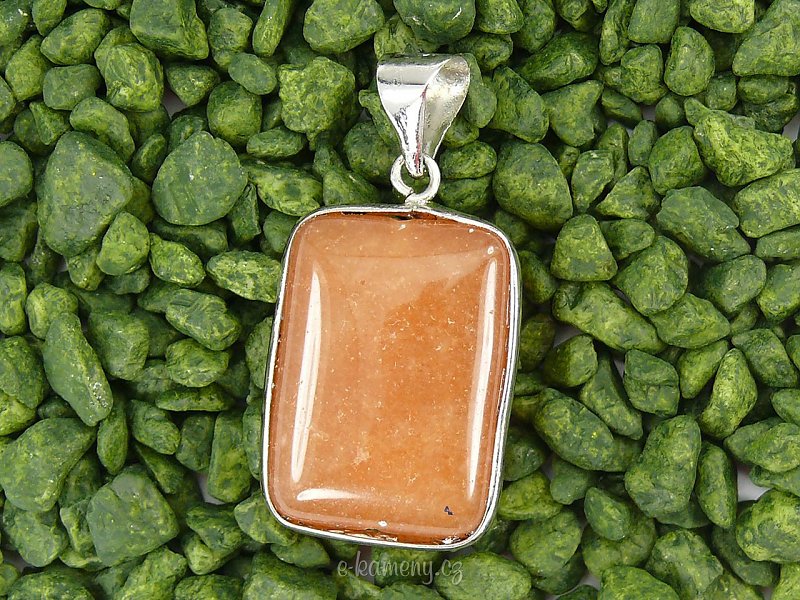 Calcite rectangle pendant (jewelry)