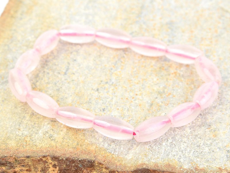 Delicate rose quartz bracelet