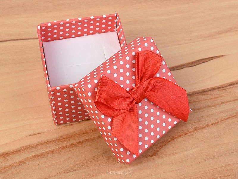 Červená dárková krabička s mašlí a puntíky 5 x 5cm