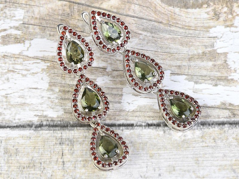 Beautiful earrings with moldavites and Ag 925/1000 garnets
