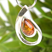 Pendant with almond-shaped amber Ag 925/1000