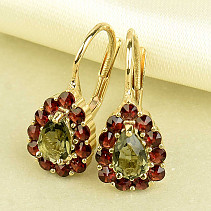 14k Gold Vltavaine Teardrop Garnet Earrings Au 585/1000