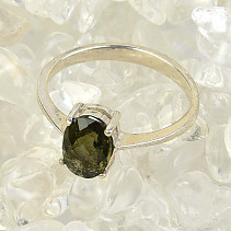 Vltavín prsten oválný tvar 8 x 6mm checker top Ag 925/1000