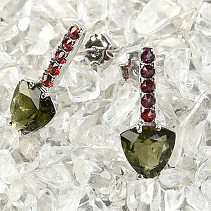 Flower earrings with Ag 925/1000 + Rh garnets