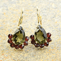 Gold earrings of moldavite and garnets Au 585/1000 3,30g